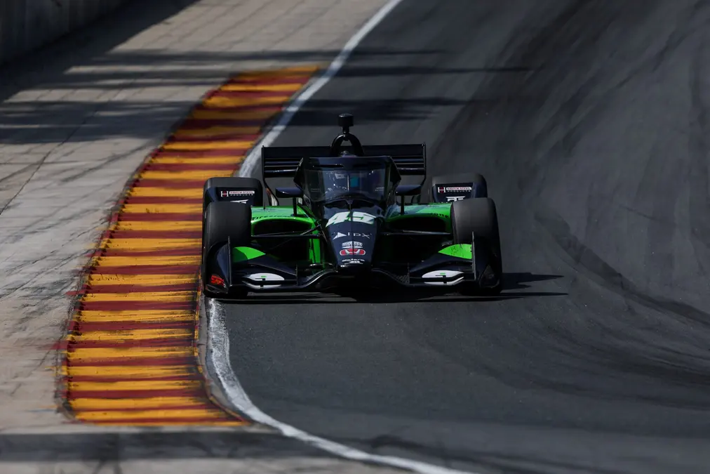 Foster brinda el gran golpe en la IndyCar y logra la pole en Road America tras batir a Palou