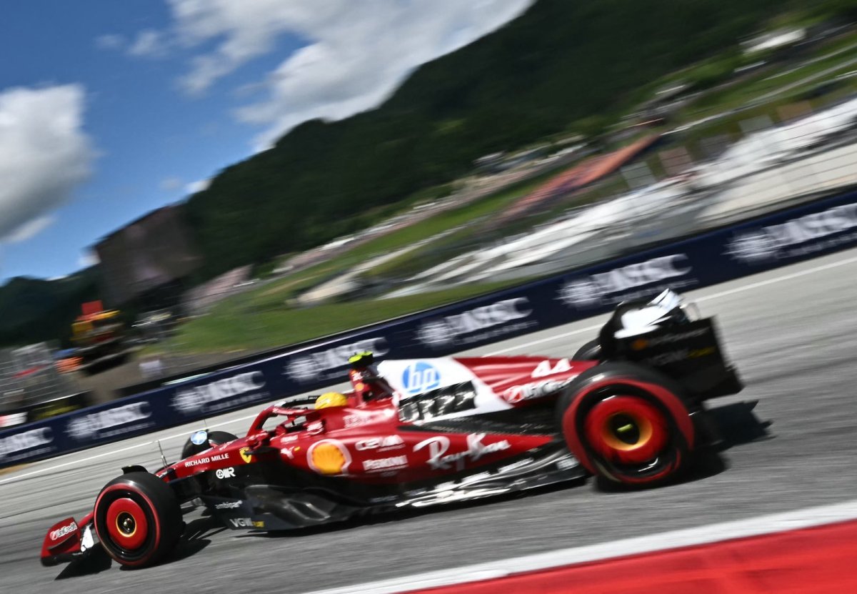 Ferrari rebate crítica de Hamilton à tática na Áustria: “Não havia razão de ser diferente”