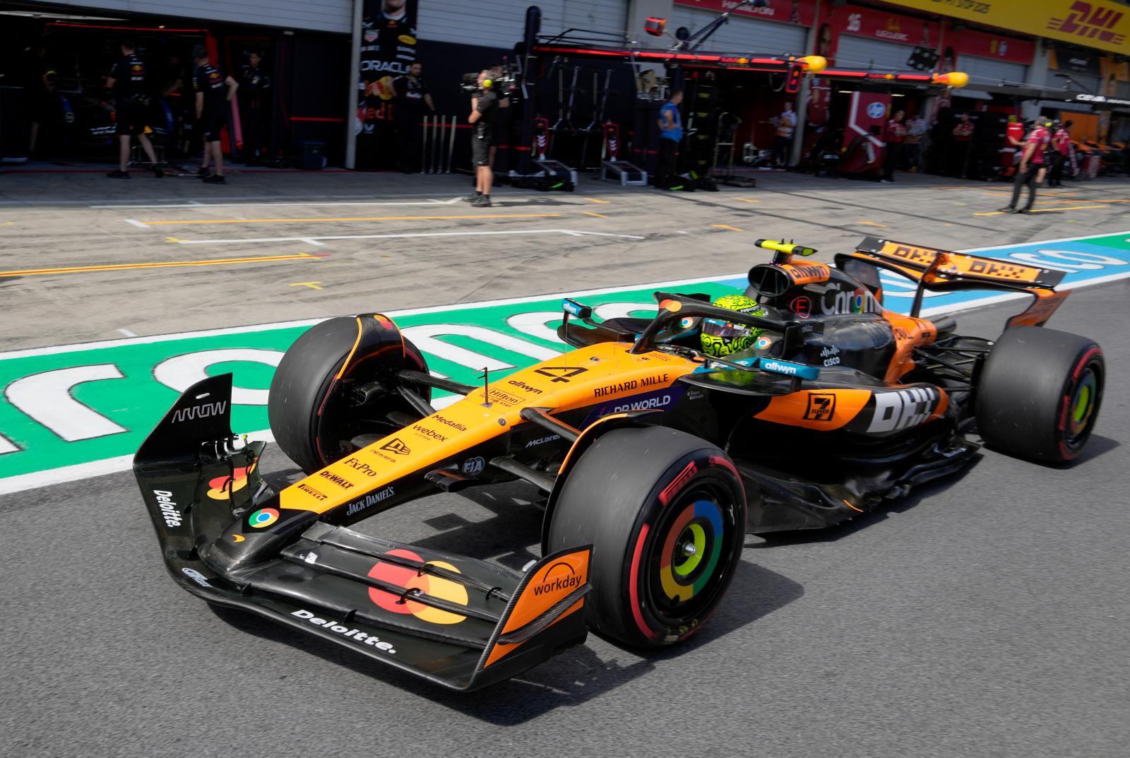 Norris põe rivais no chinelo e conquista pole do GP da Áustria de F1. Bortoleto é 8º