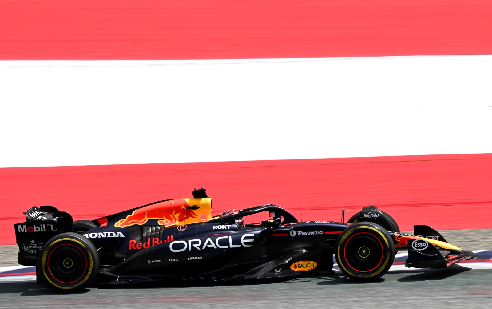 Red Bull ainda vê McLaren favorita na Áustria, mas diz que ritmo competitivo “dá esperança”