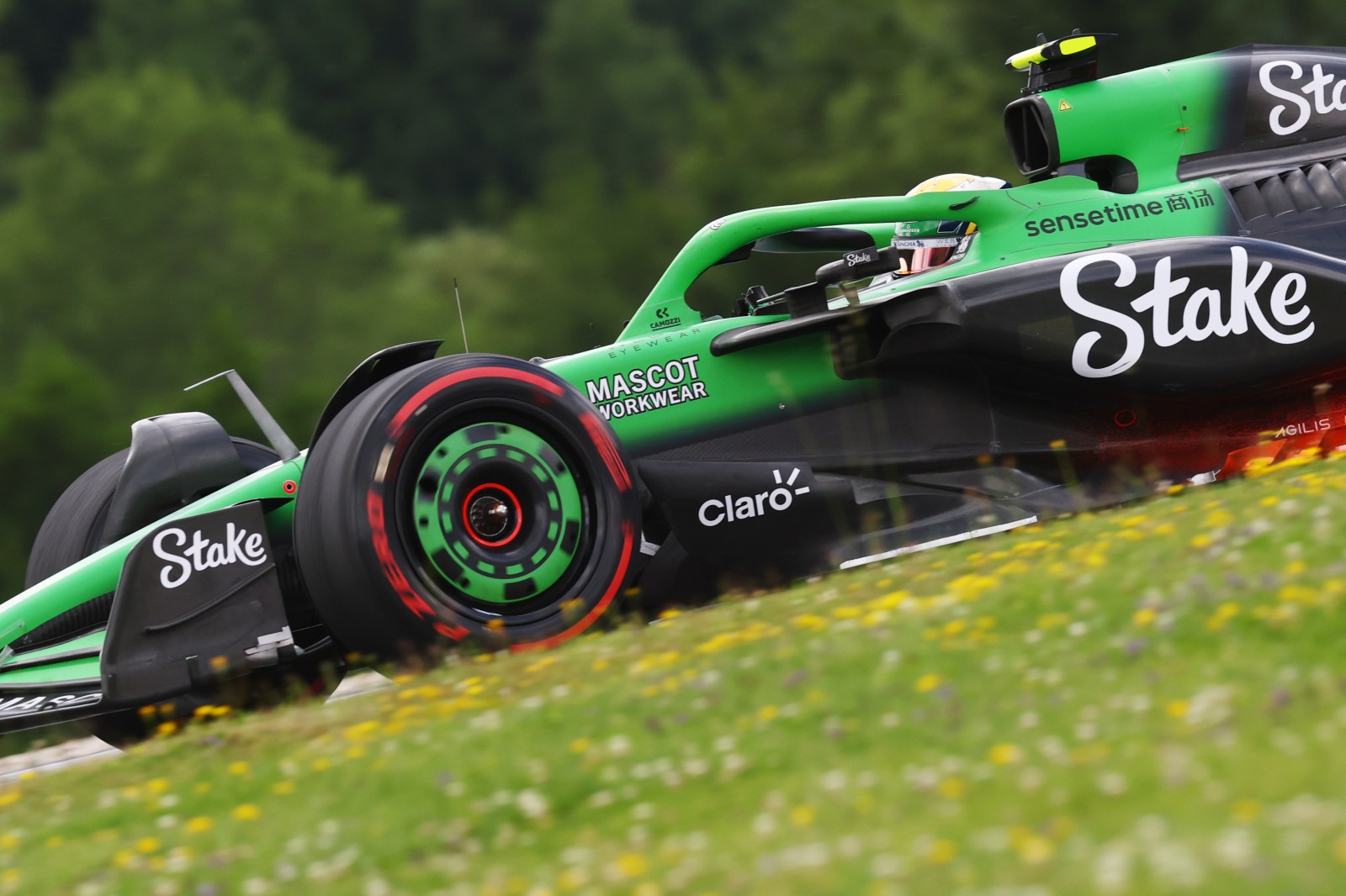 Bortoleto elogia “ótimo trabalho” da Sauber e espera “brigar pelo Q3” na Áustria