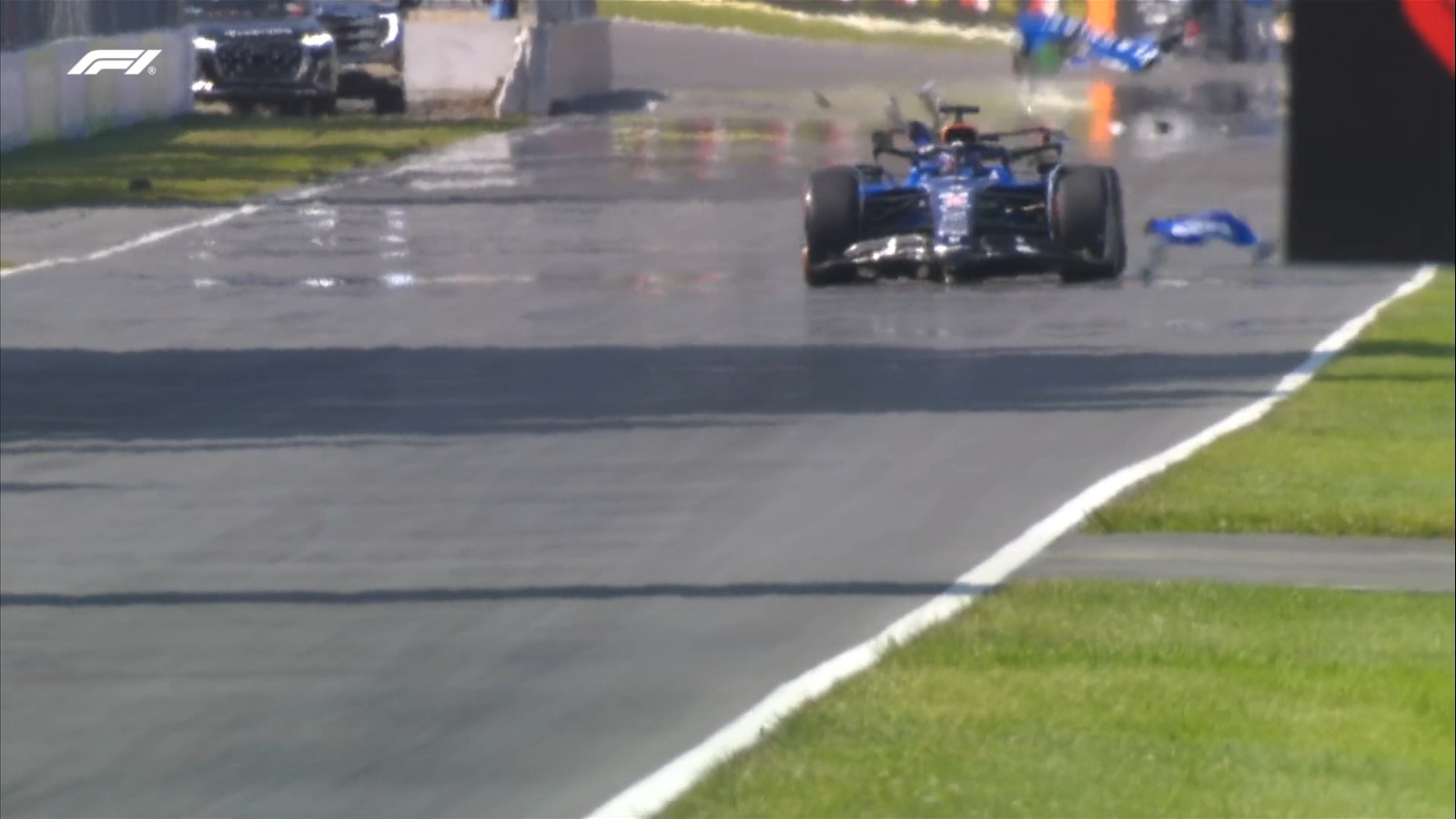 Albon vê Williams esfarelar no Canadá e aciona bandeira vermelha em classificação