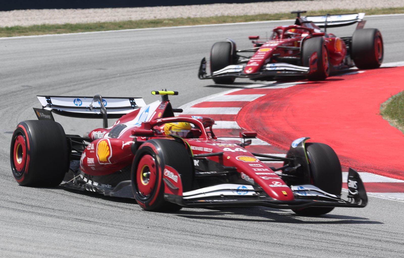 Pódio de Leclerc até pode enganar, mas Ferrari deixa Espanha imersa em dúvidas