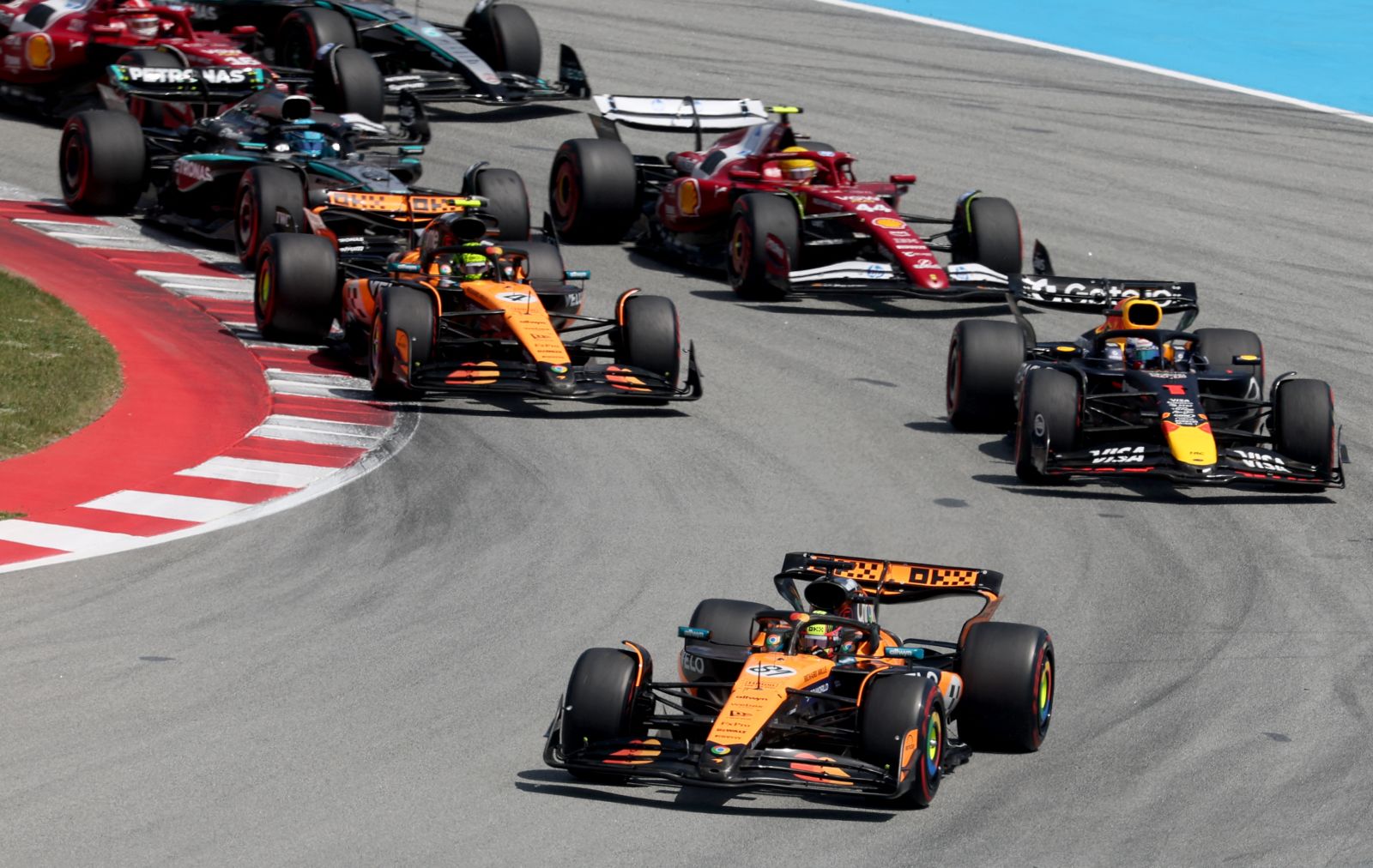 Piastri abre 10 pontos sobre Norris com vitória na Espanha. Confira classificação da F1 2025