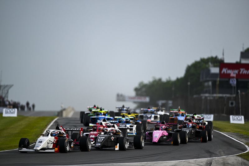 Garcia e Taylor vencem na rodada tripla da Pro 2000 em Road America. Monteiro é 6º