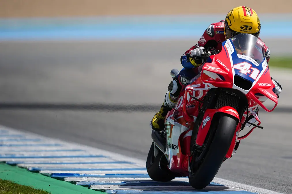 Espargaró lidera la segunda jornada de test privados de MotoGP en Barcelona