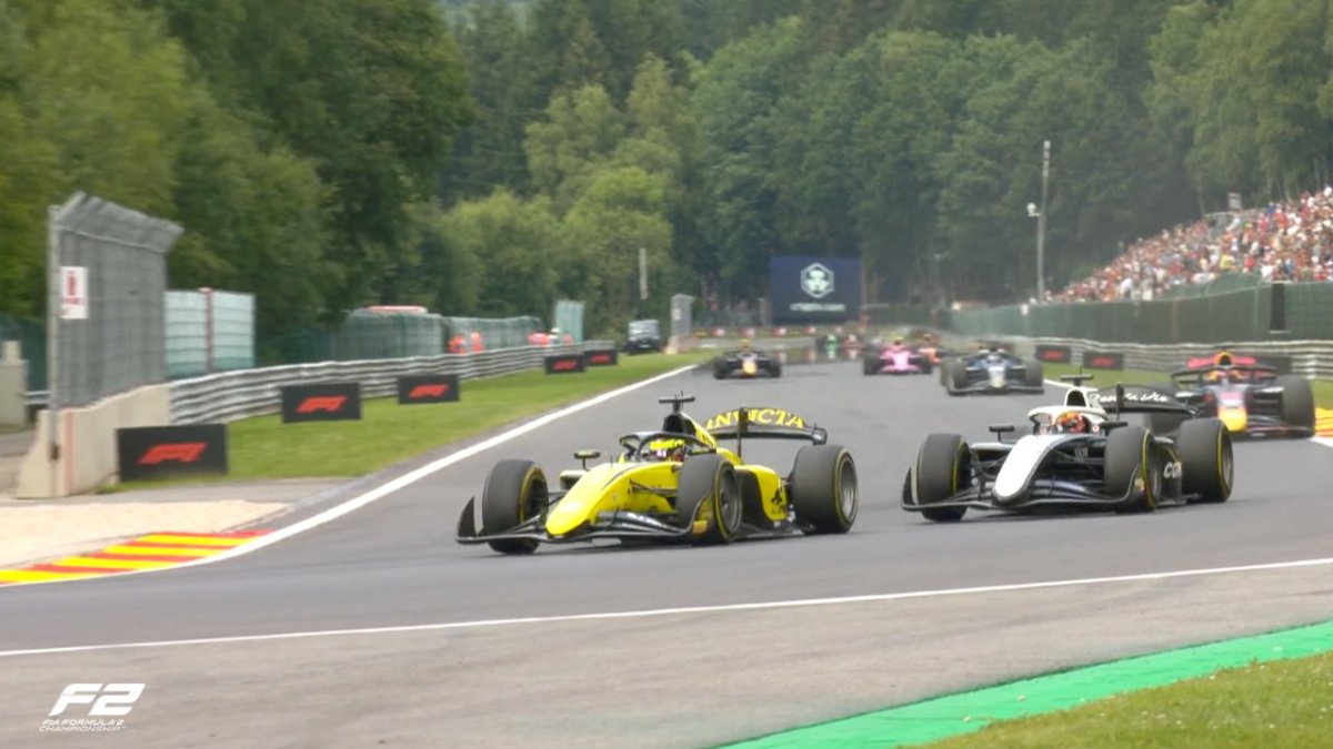 Fornaroli assume ponta na largada, neutraliza Martins e vence sprint da F2 na Bélgica