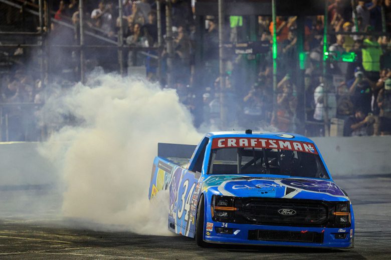 Riggs domina etapa de Indianápolis e vence 2ª na temporada 2025 da Truck Series