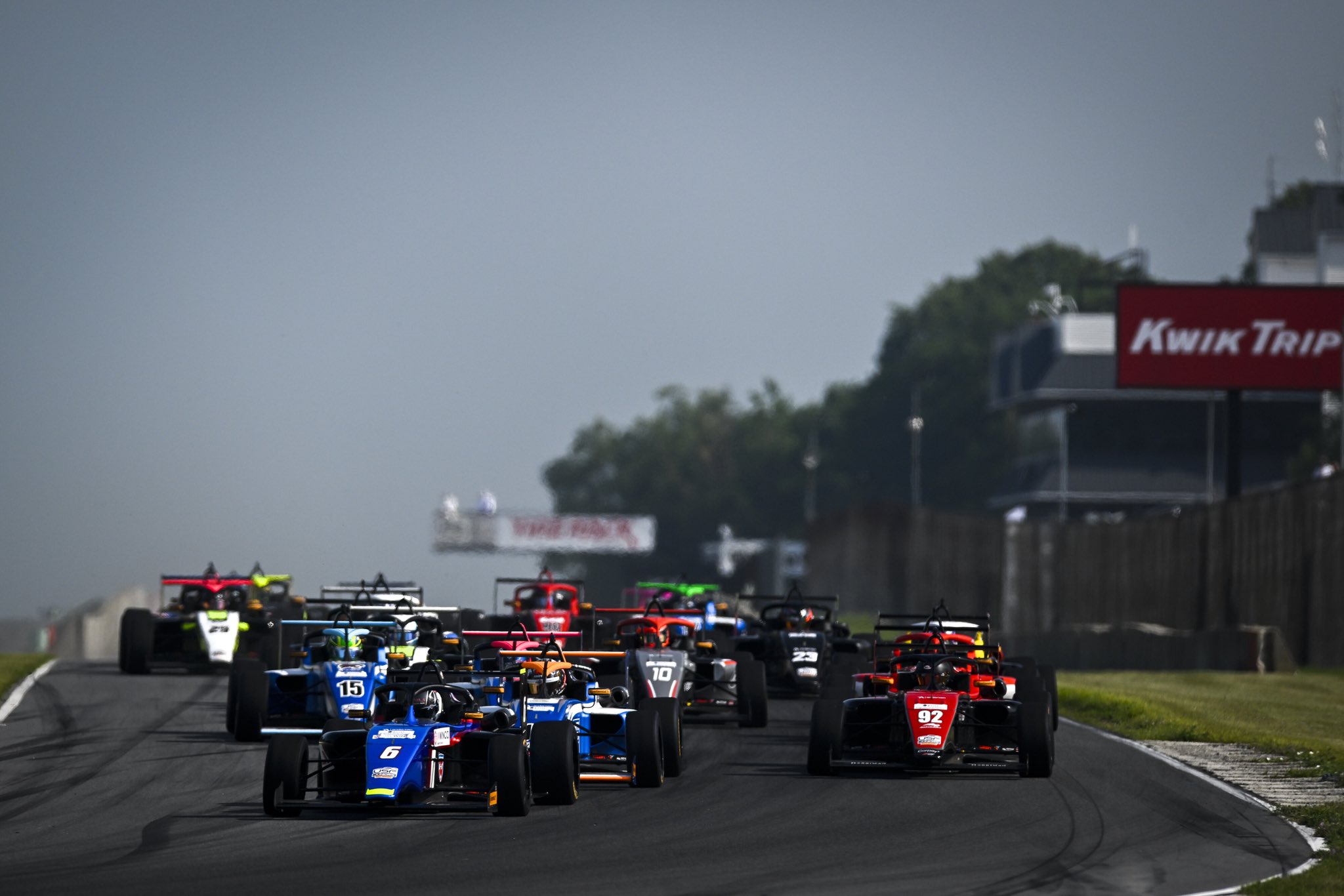 Loiacano domina sexta-feira e vence 2 corridas da USF Juniors em Road America