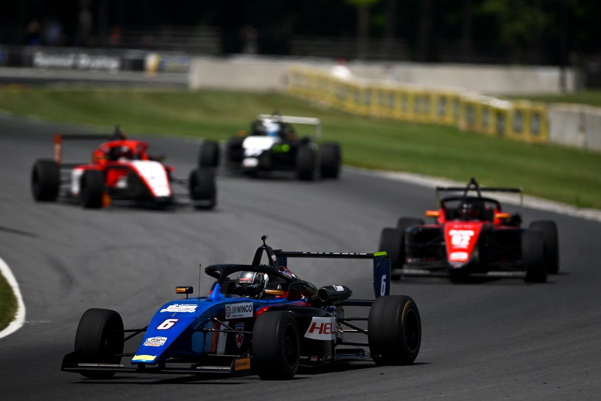 Loiacano supera Escorpioni e vence corrida 3 da USF Juniors em Road America