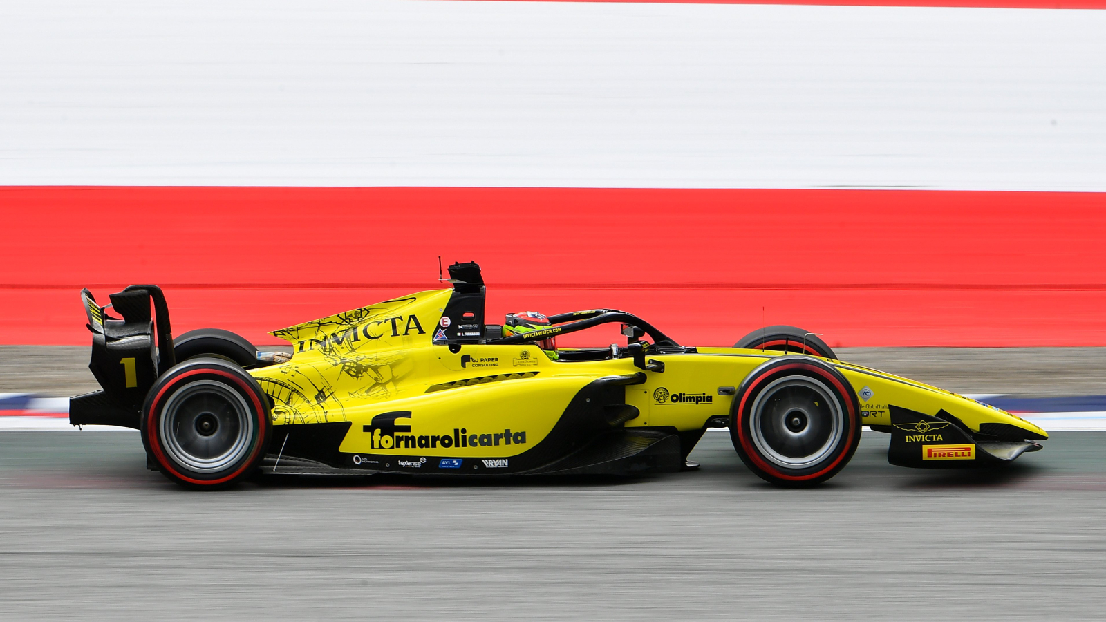 Fornaroli põe fim à seca de vitórias na corrida sprint da F2 na Inglaterra. Dunne abandona
