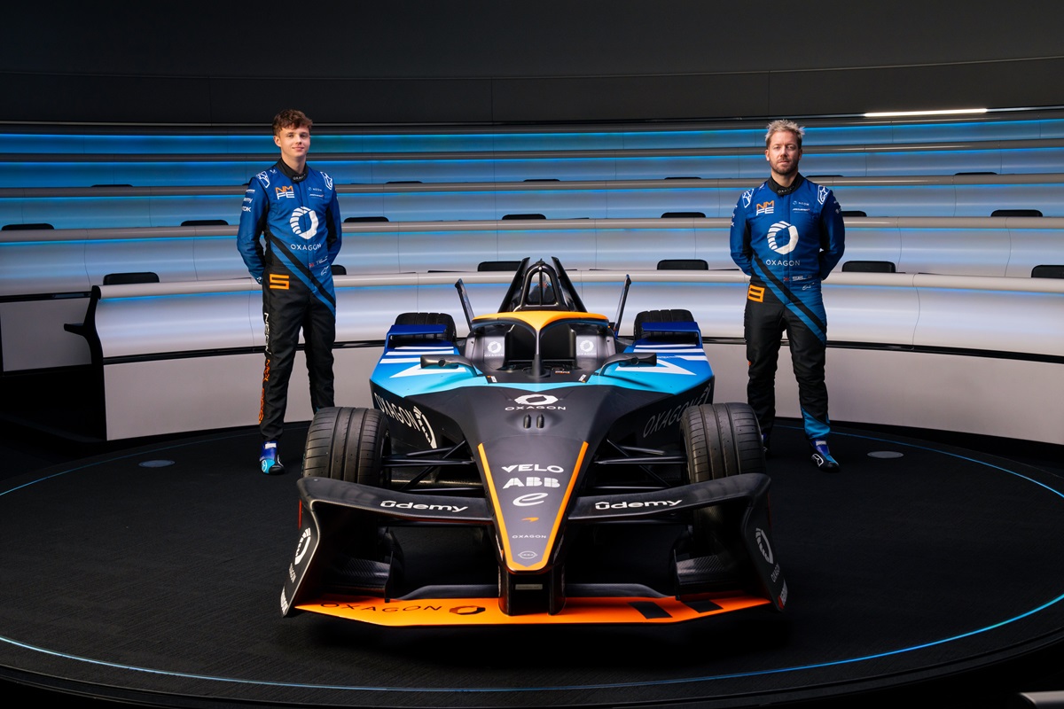 McLaren troca laranja por azul e lança pintura especial para eP de Londres da Fórmula E