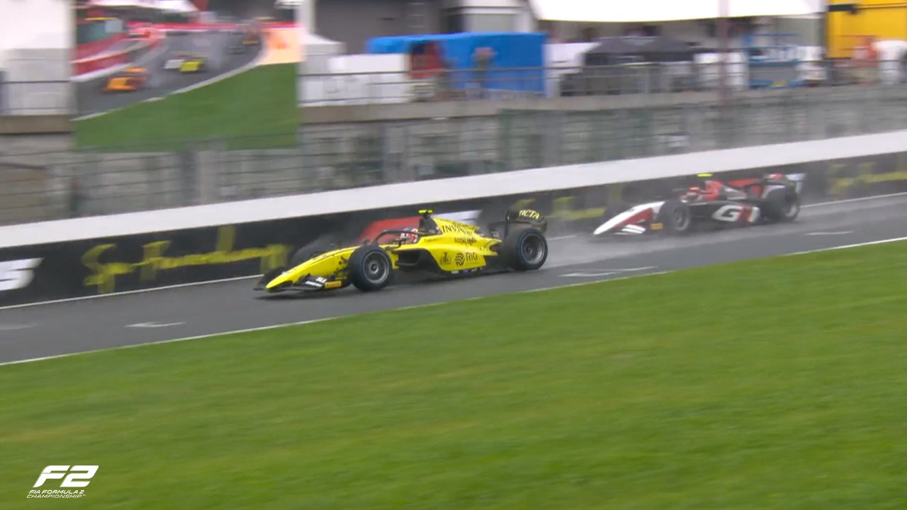Staněk herda vitória da corrida 2 da F2 na Bélgica com punições a Dunne e Lindblad