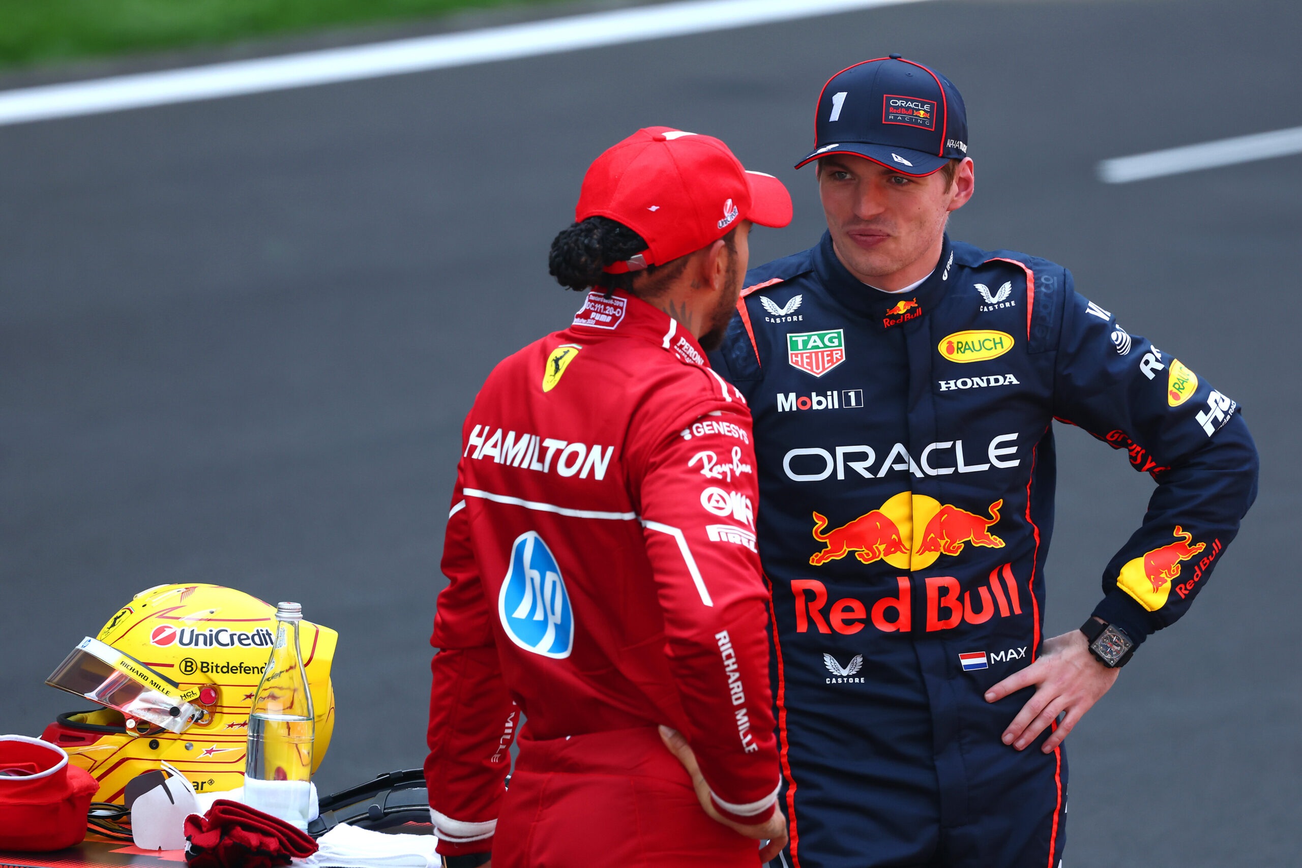Hamilton recomenda Verstappen para Mercedes e admite: “Estou curioso para ver”