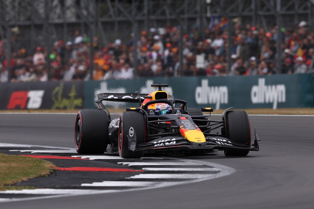 Verstappen sorprende y logra la pole del GP de Gran Bretaña; Colapinto se despista y es 20°