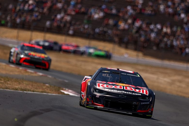 Van Gisbergen varre etapa da Nascar em Sonoma. Confira briga pelos playoffs