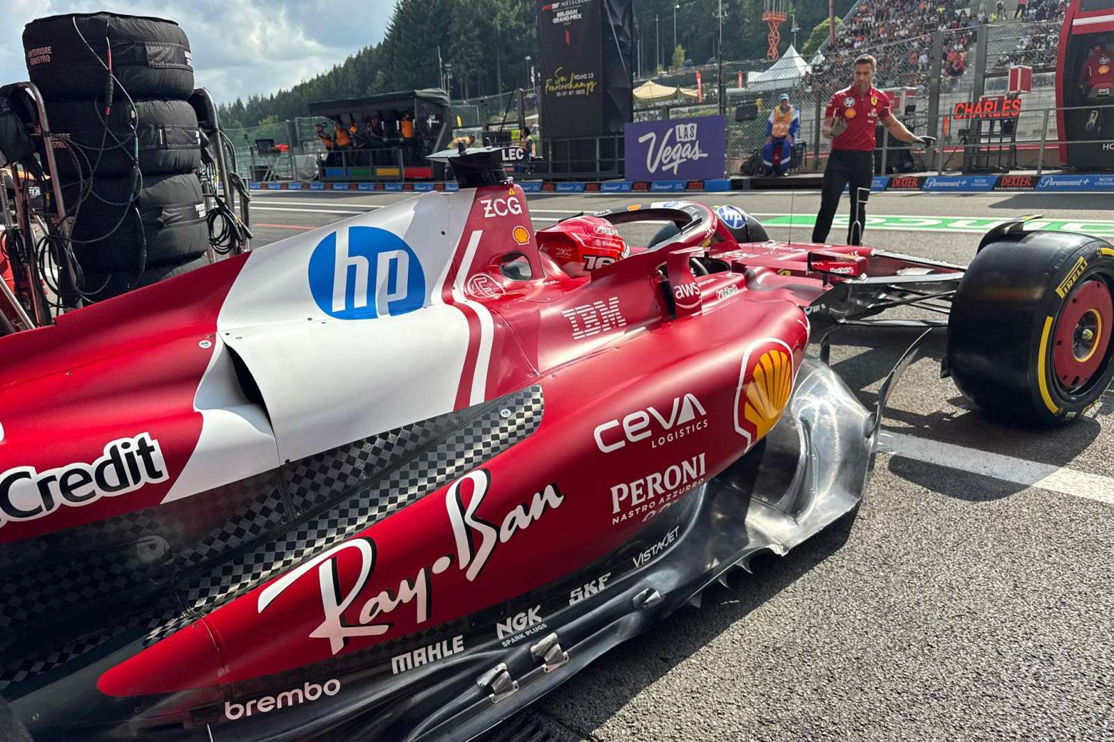 Leclerc vê Ferrari melhor e atribui distância de 0s7 à McLaren “ainda mais rápida” na Bélgica