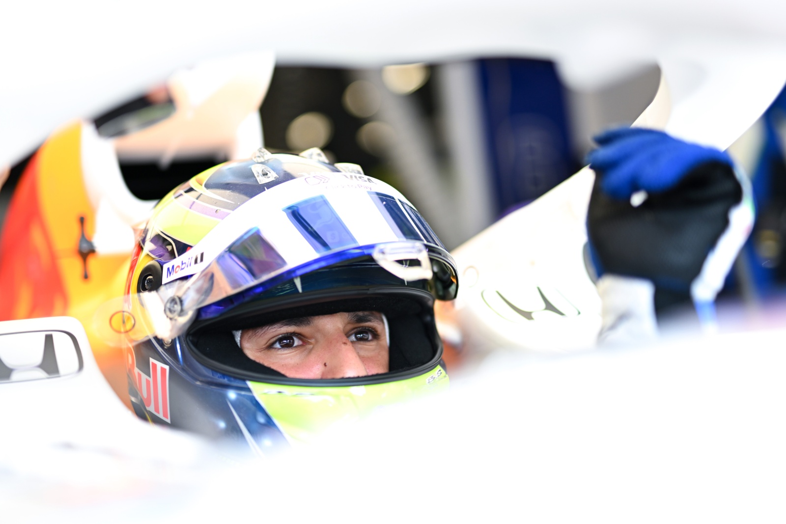 Hadjar lamenta problema no motor que “custou pontos” no GP da Bélgica: “Uma pena”