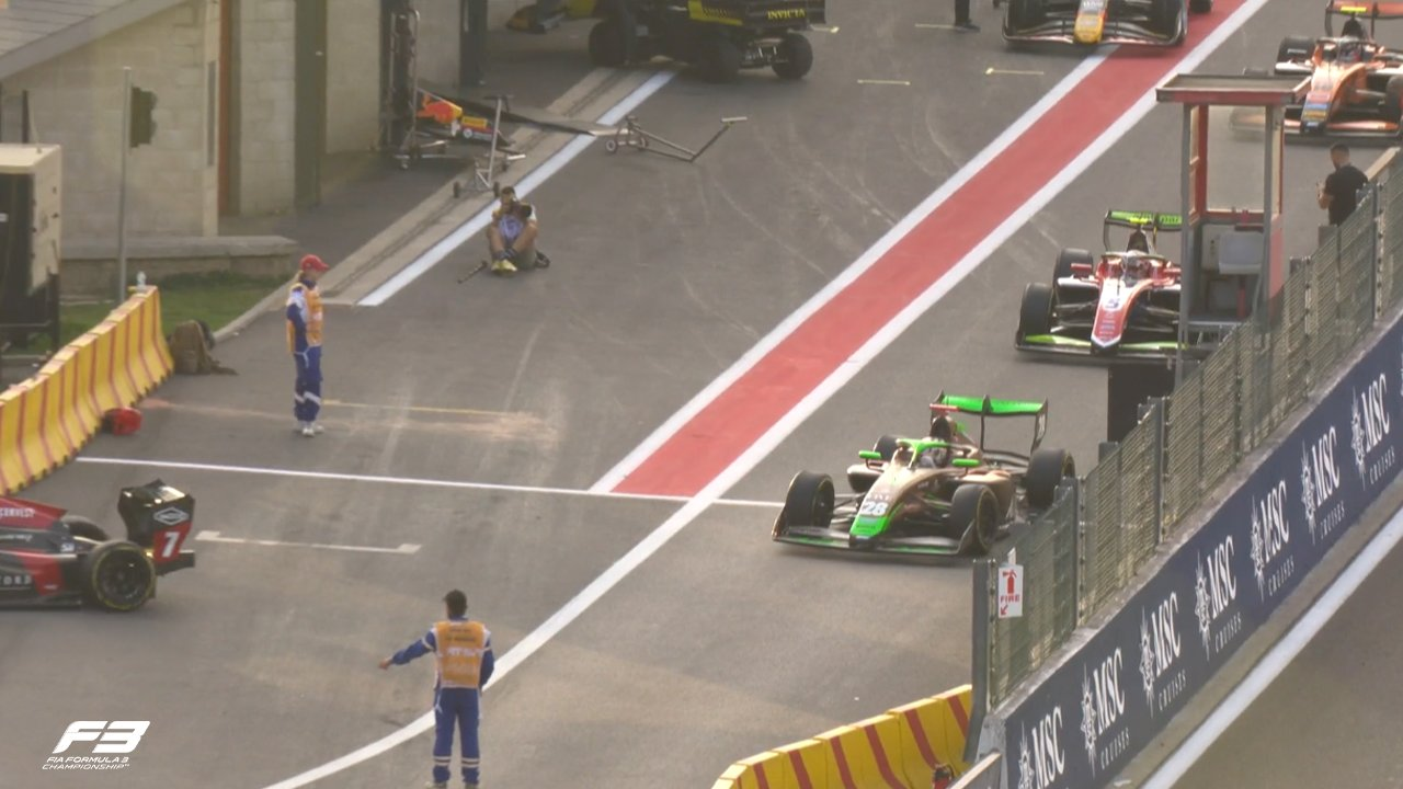 Benavides brilha na matinê da Bélgica e conquista pole da F3. Câmara é 2º colocado