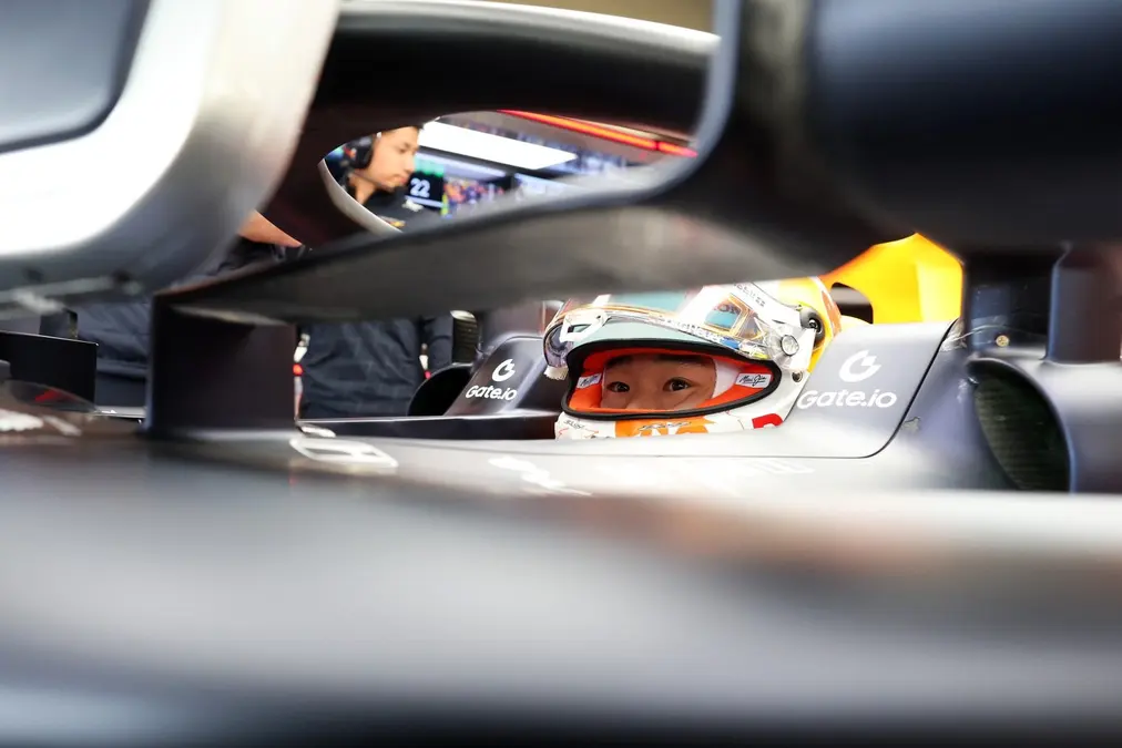 Tsunoda se sincera tras quedar último en Silverstone: “Estoy un poco perdido”