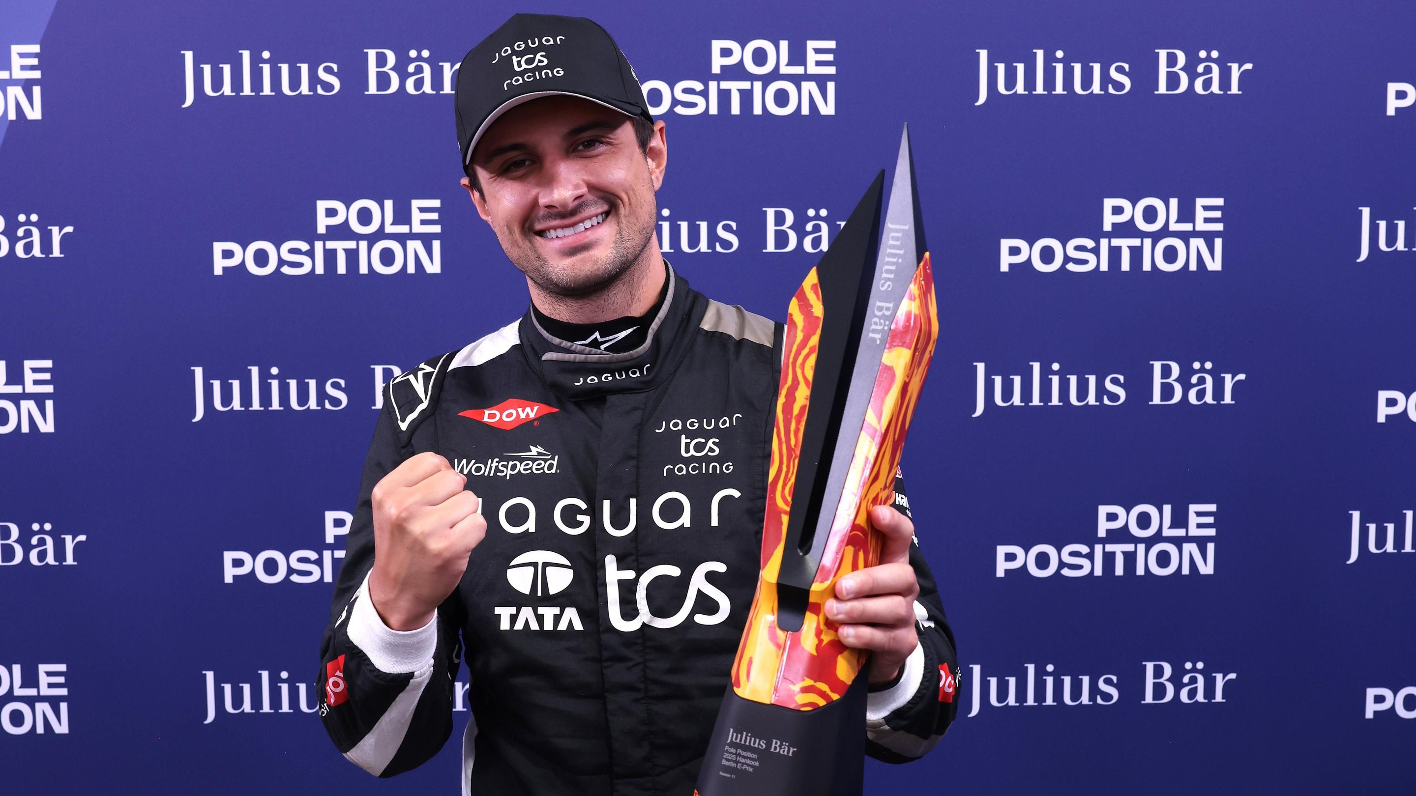 Evans diz “não ter ideia” de como conquistou pole em Berlim: “É uma aposta”