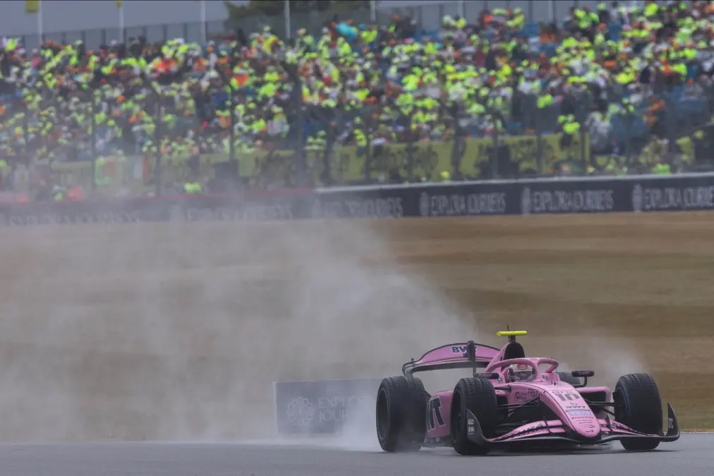 Minì pierde cinco posiciones en la grilla de la próxima carrera por chocar a Goethe