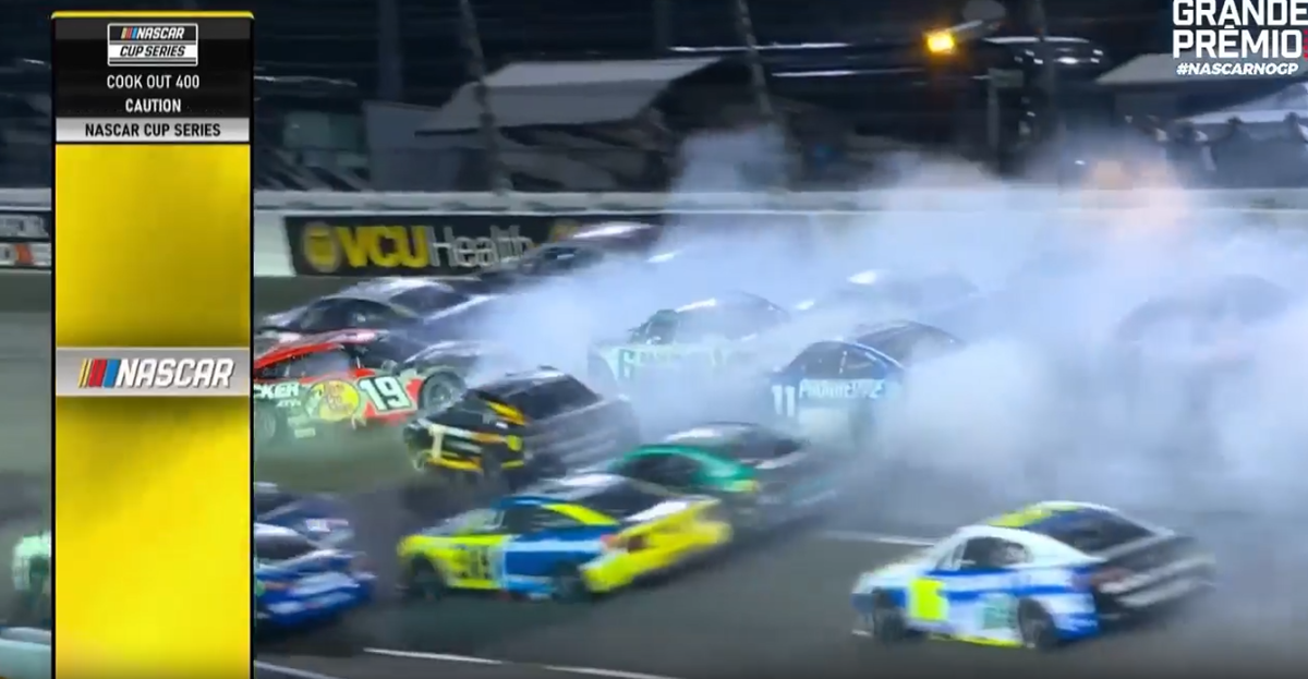 Busch erra freada, acerta Briscoe e provoca big one na etapa de Richmond da Nascar