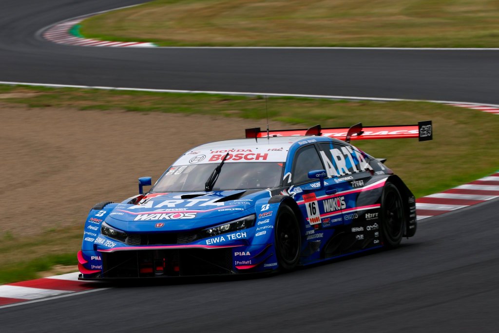 Fenestraz clasifica 15to en Suzuka y Honda corta la racha de poles de Toyota en Super GT