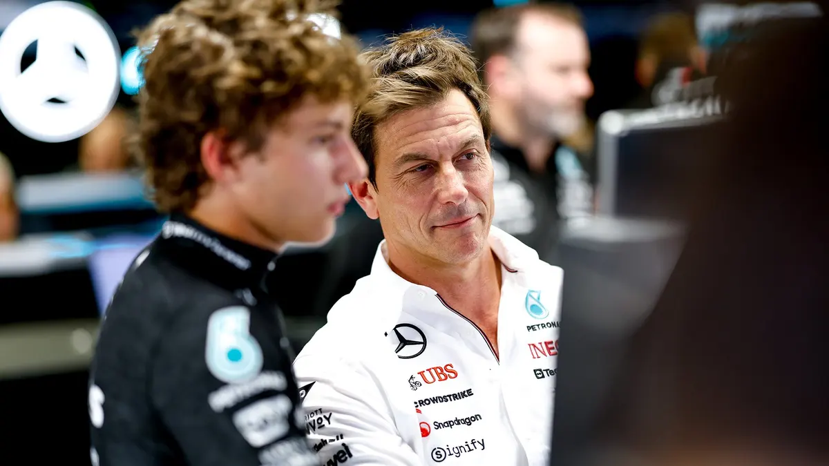 Mercedes culpa al coche de los problemas de Antonelli en la F1 2025: “No es consistente”