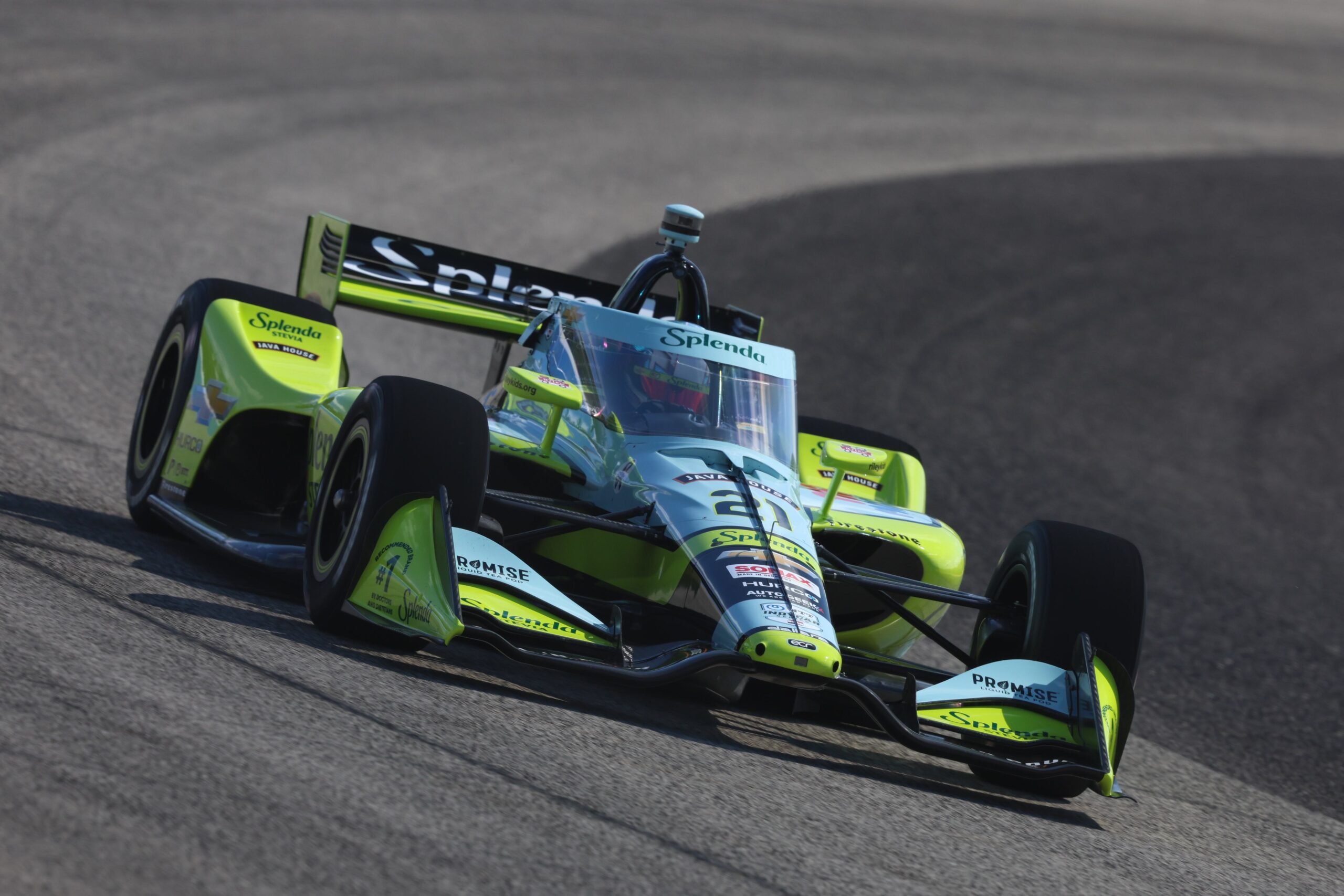 Rasmussen e Ilott são punidos por troca de motor e caem 9 posições no grid em Nashville