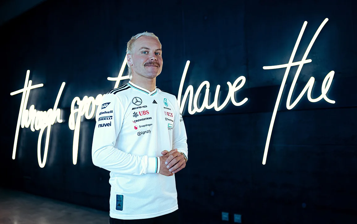 Bottas finca pé no chão e faz previsão modesta para Cadillac na F1 2026: “Não ser a última”