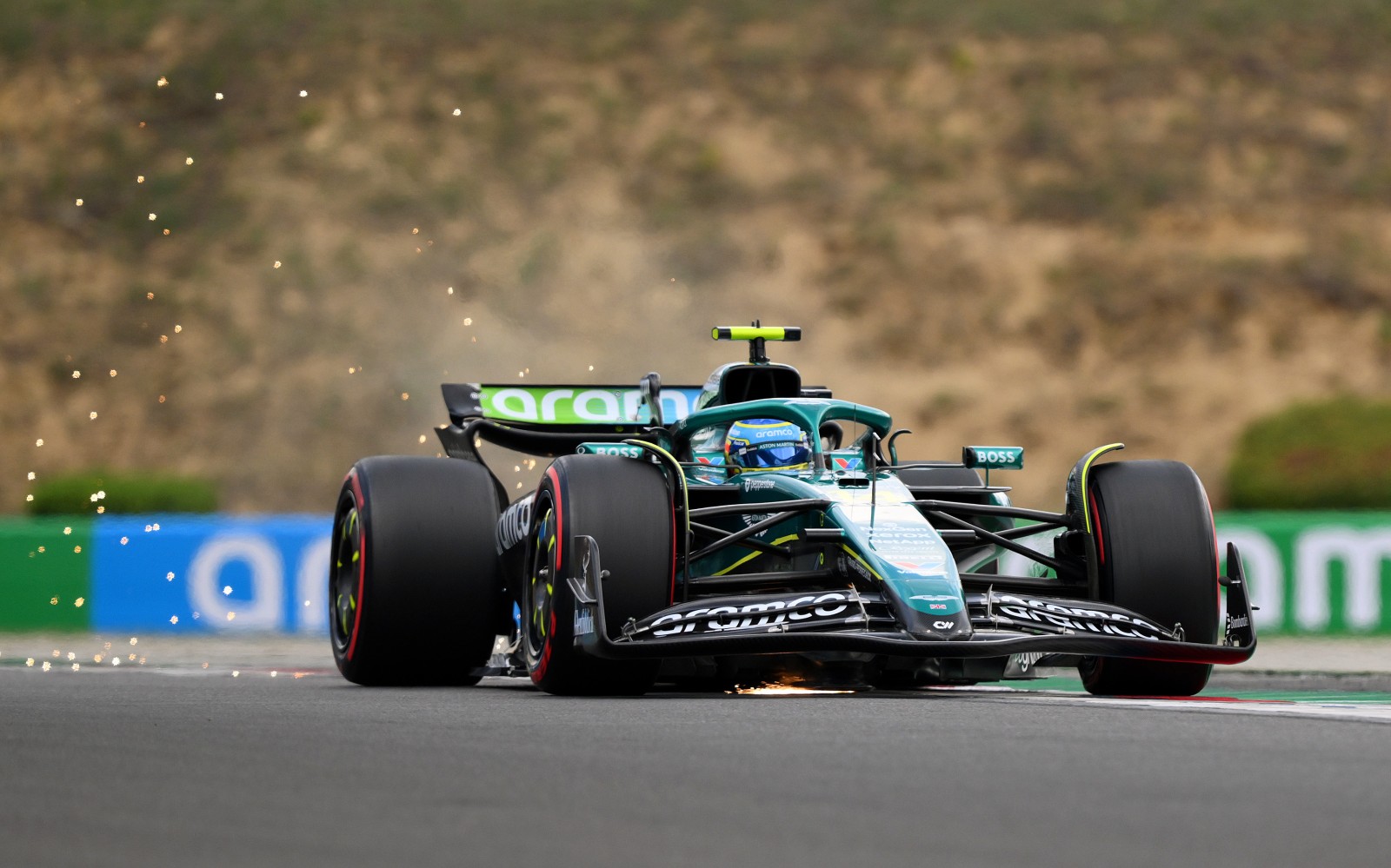 Alonso admite «grata sorpresa» con Aston Martin y está «feliz» con 5° puesto en Hungría