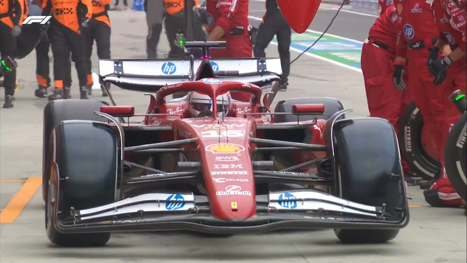 Leclerc dispara no rádio contra tática da Ferrari na Hungria: “Milagre se der pódio”