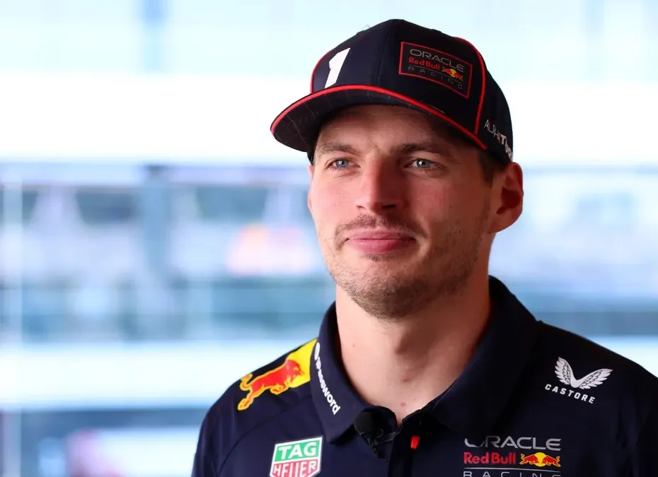 Verstappen destaca la importancia de su hija en momento difícil en F1: “El éxito va y viene”