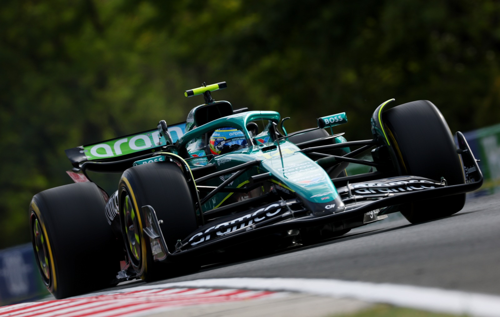 Alonso admite lesão, mas diz que “não sentiu dor” no TL2 e confirma que corre na Hungria