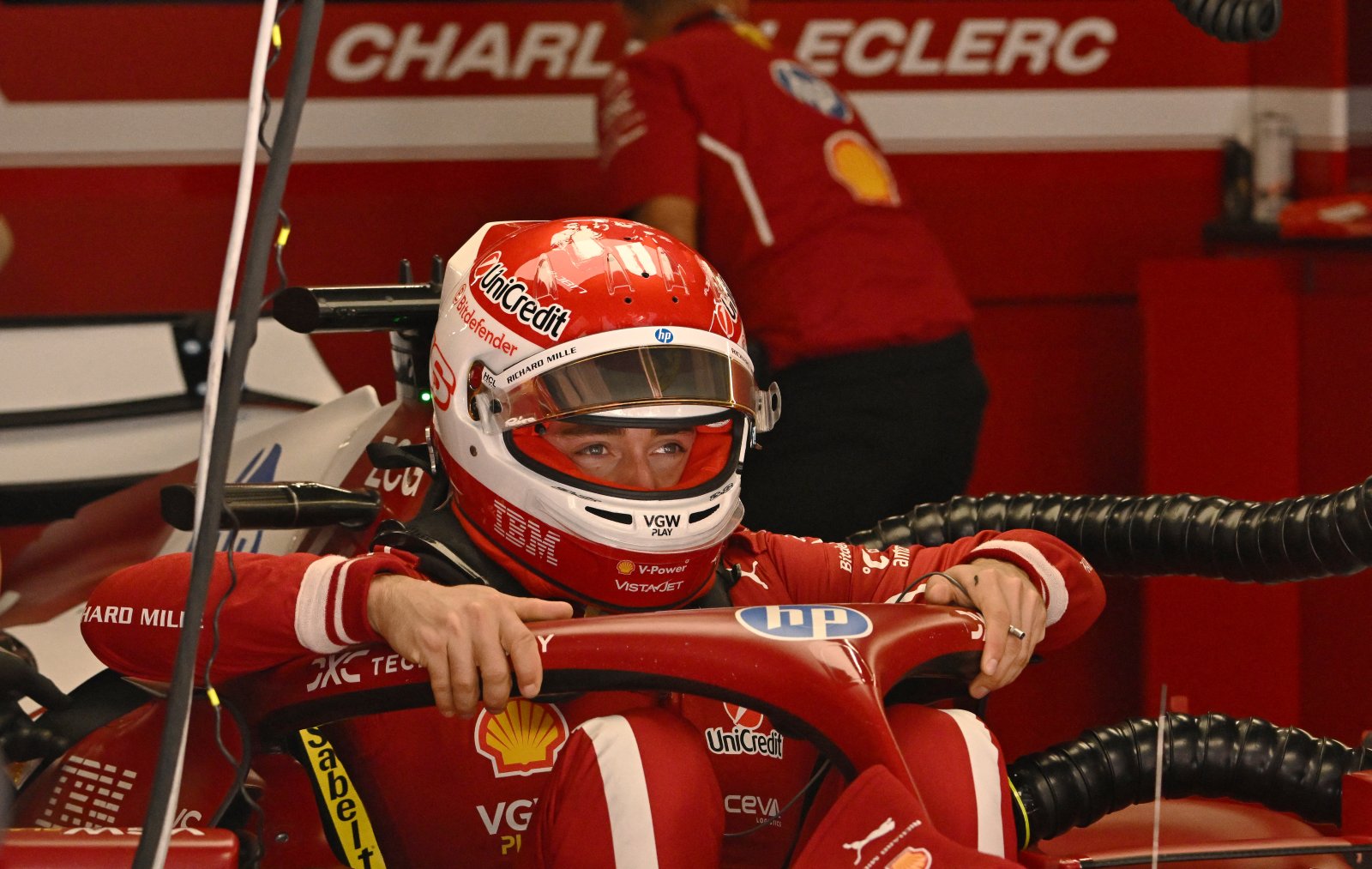 Leclerc destaca “honra de correr por Ferrari” após Hungria, mas diz: “Precisamos vencer”