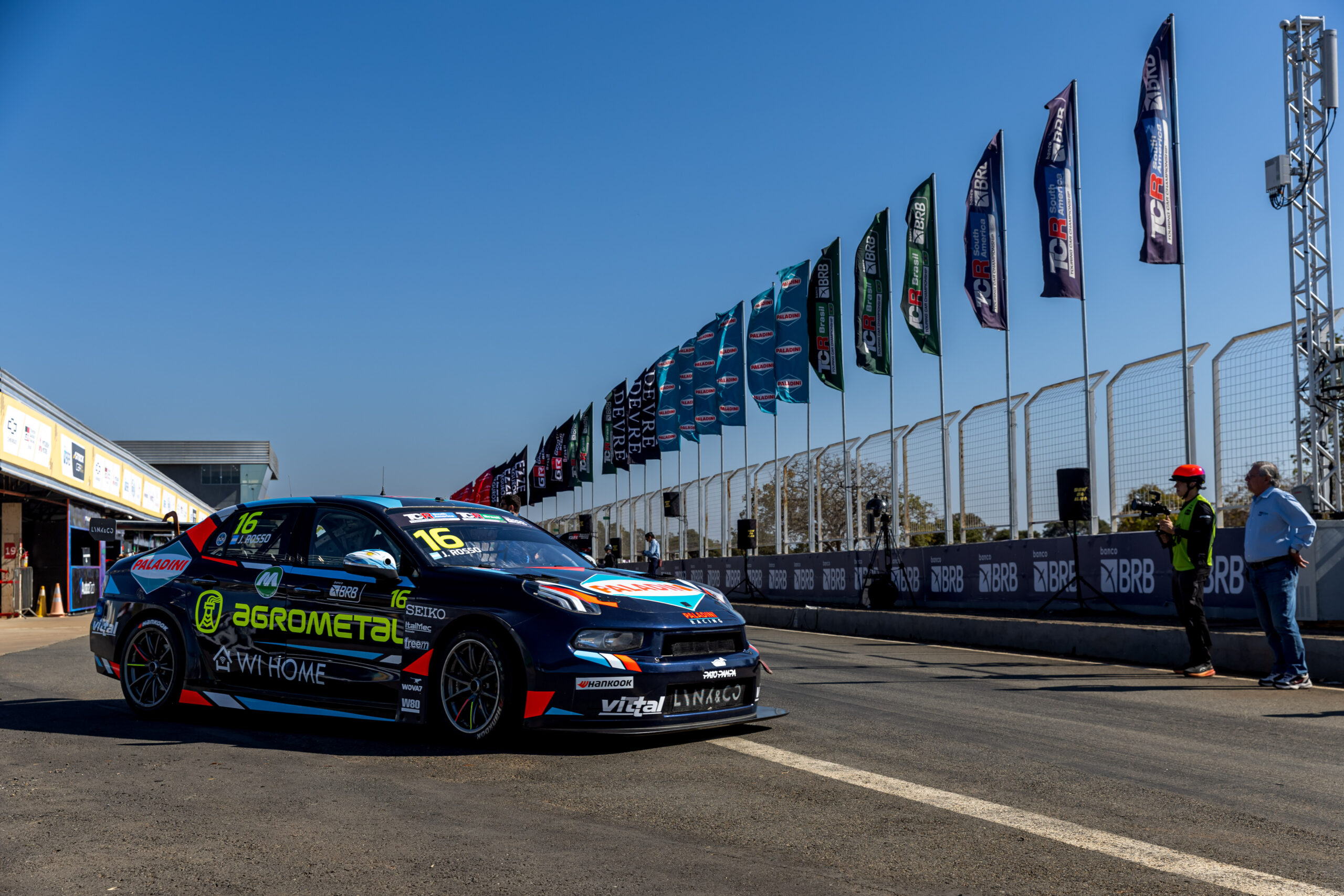Assista AO VIVO à corrida 1 do TCR South America no Velocitta no GRANDE PRÊMIO