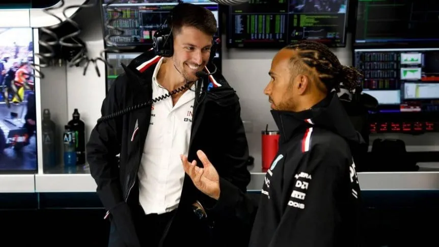 Ex-engenheiro de Hamilton na F1 vira diretor de dados do Manchester United