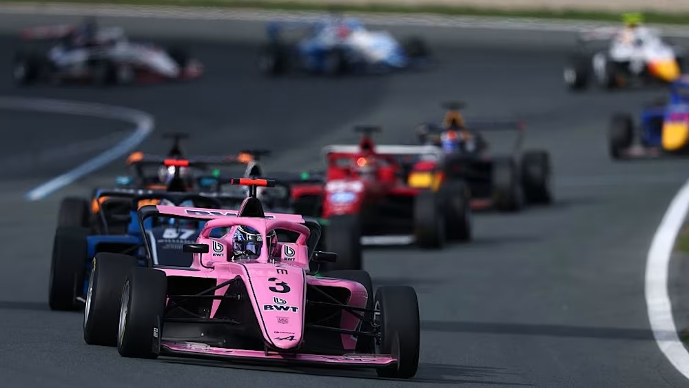 F1 Academy altera formato e confirma corridas extras nas etapas do Canadá e Austin