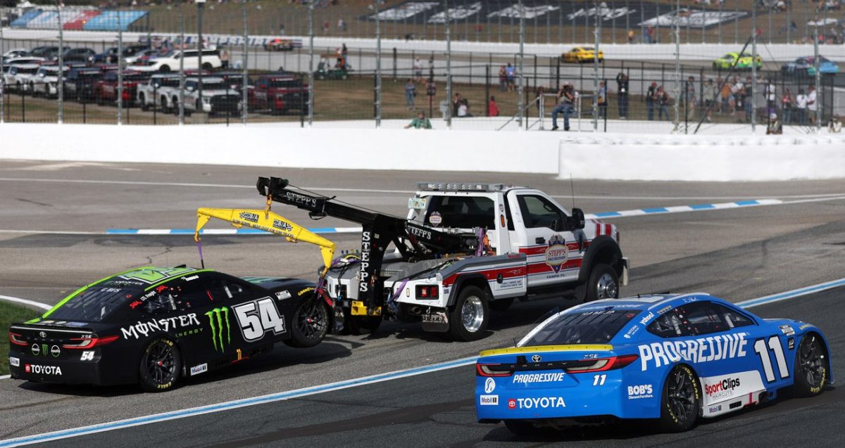 Hamlin espera intervenção da Joe Gibbs após acidente com companheiro na Nascar