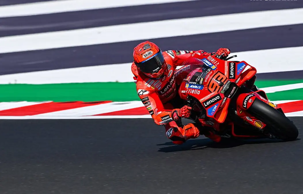Marc Márquez pone todo en su lugar y es el mejor del viernes en Misano; Bagnaia, 4°