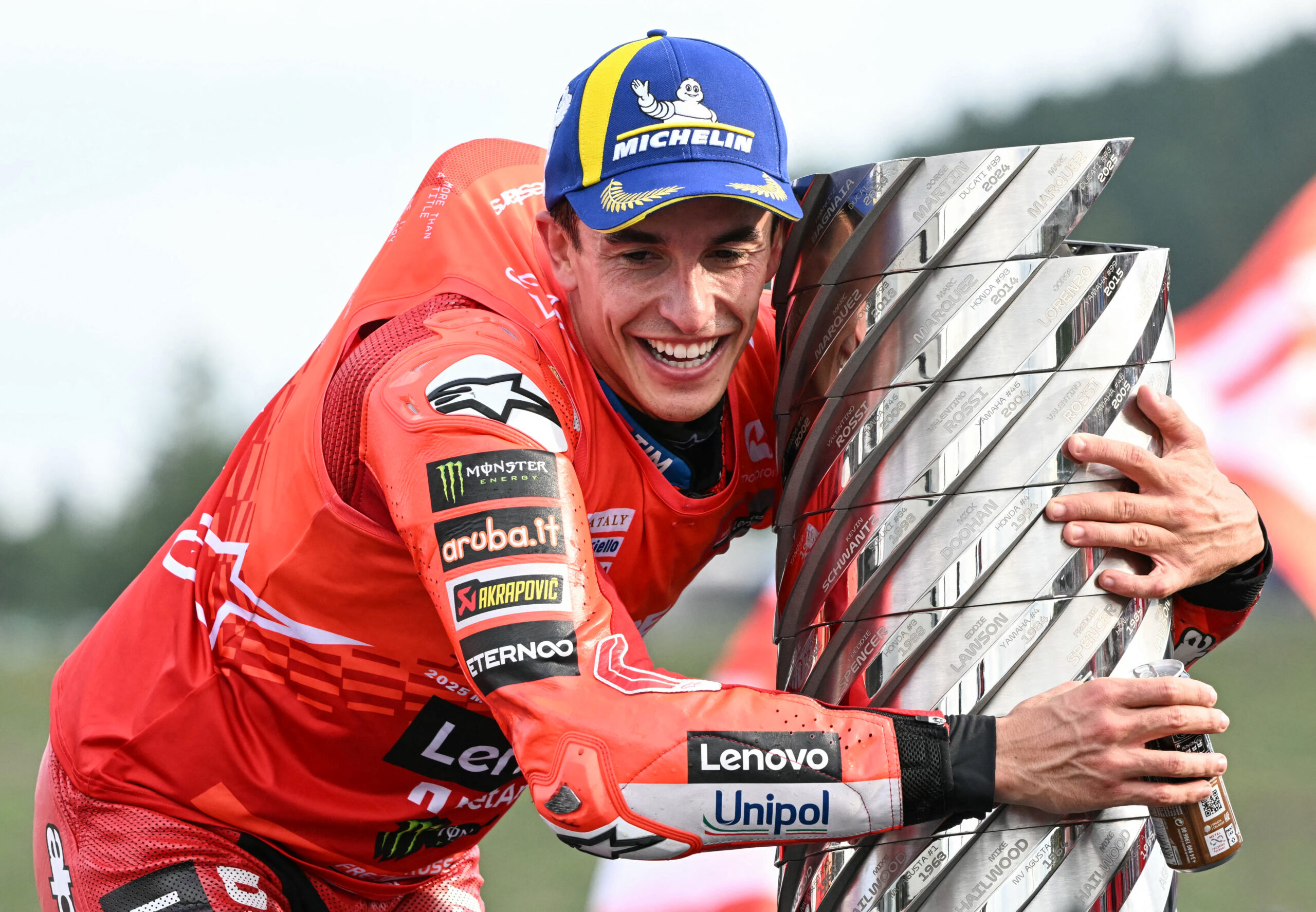 Marc Márquez atesta renascimento e fecha hepta da MotoGP no Japão. Bagnaia vence