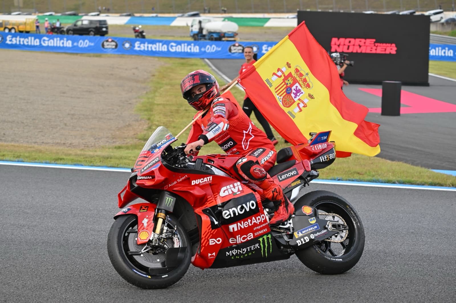 Diretor diz que Marc Márquez “ainda estaria com Honda no fim do grid” sem Ducati