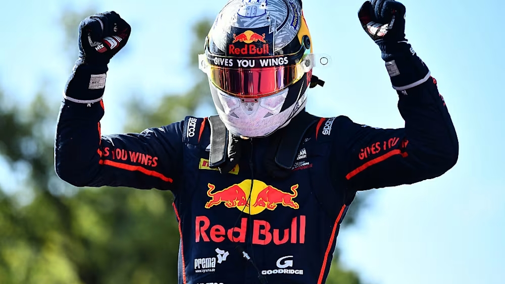 Tramnitz es sancionado y Bilinski hereda la victoria en el sprint de F3 en Italia