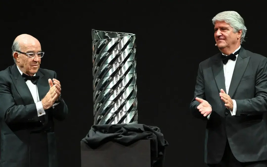 MotoGP renueva la “Torre de los Campeones” y presenta un nuevo trofeo en Misano
