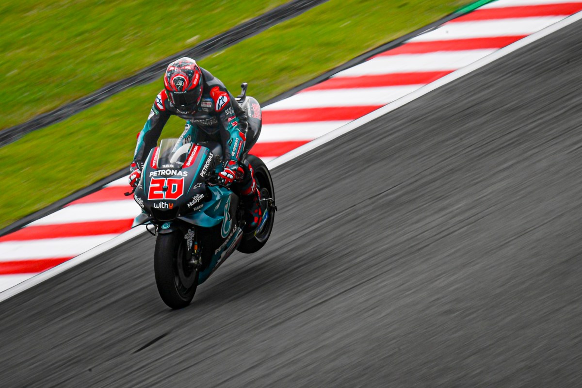 Yamaha presenteia Quartararo com primeira moto na MotoGP: “Voltou para casa”