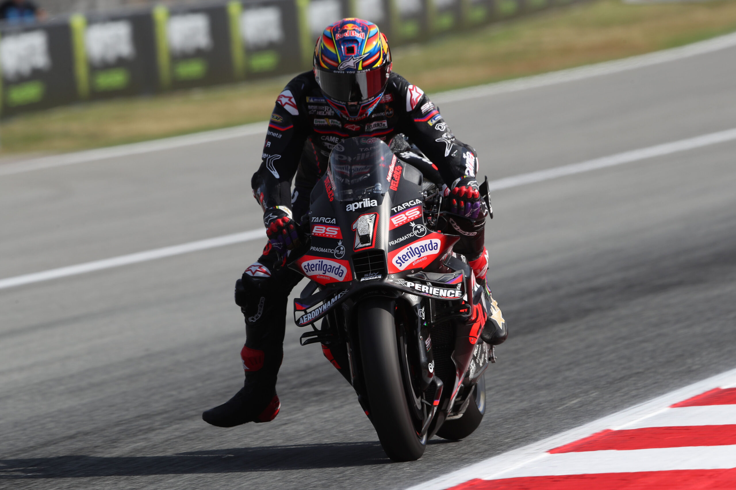 Martín elogia a Savadori y cree que Oliveira sería un “gran aporte” para Aprilia en MotoGP