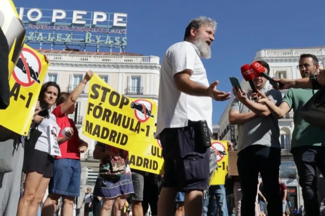 Manifestantes protestam contra realização de GP da Espanha em circuito de rua em Madri