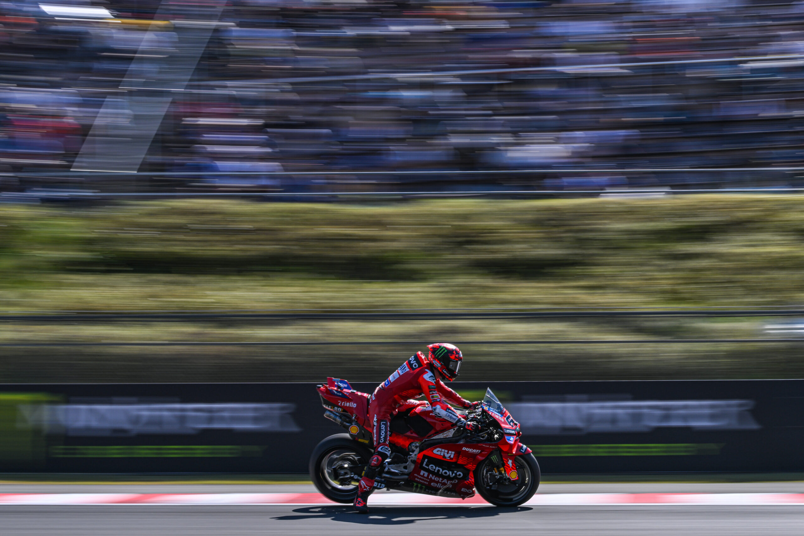 VR46 põe fim aos boatos e diz que Bagnaia usou GP24 durante teste: “Ducati pediu”