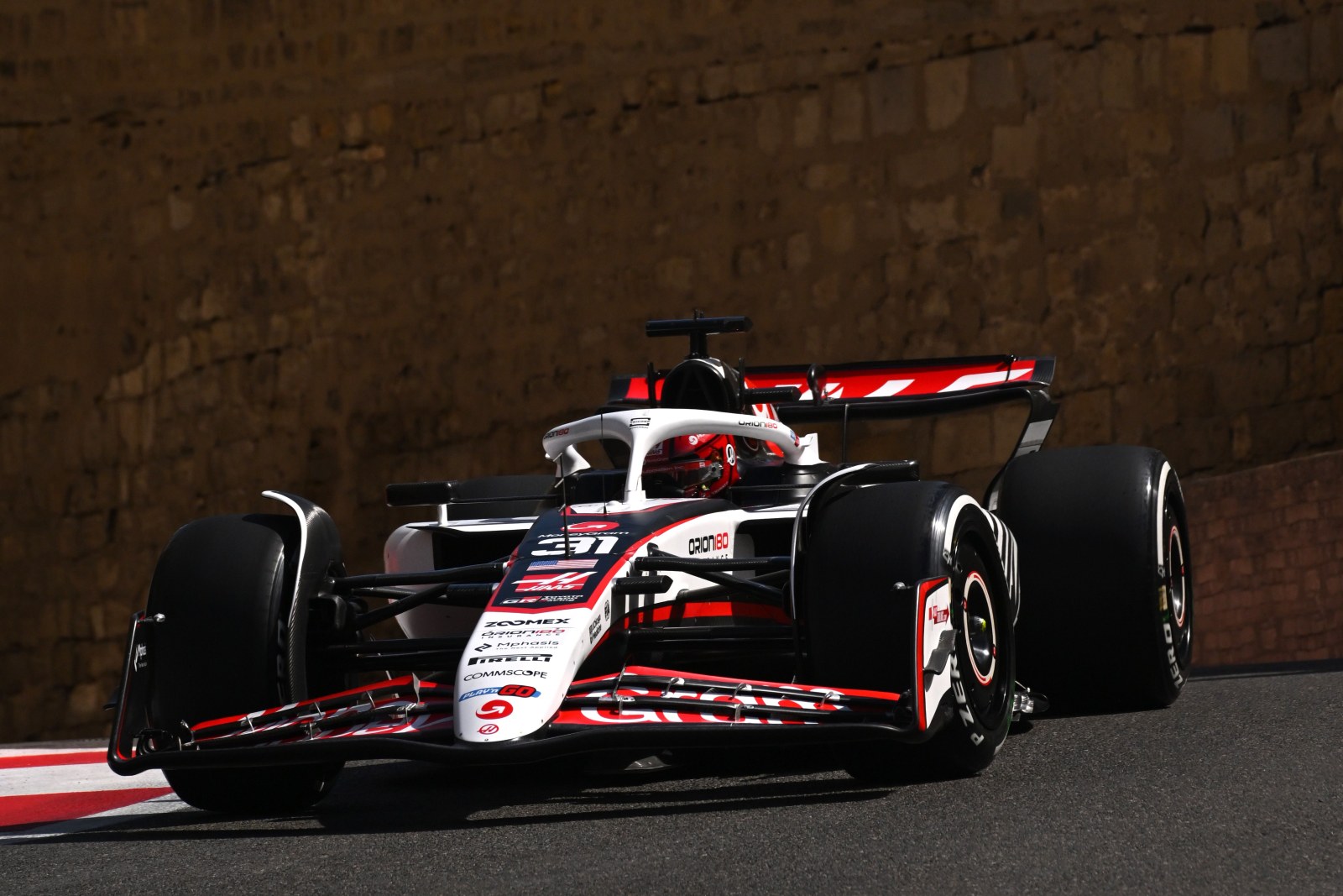 FIA excluye a Ocon de la clasificación del GP de Azerbaiyán por infracción técnica